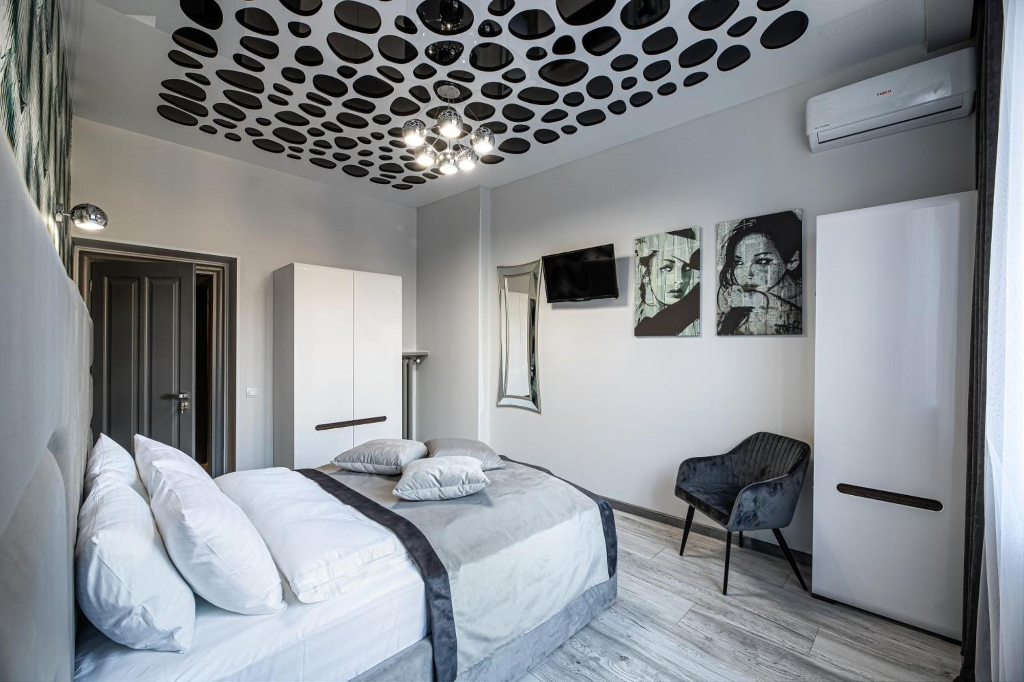 2 Bedrooms Apartments Levia 2 * Lviv
